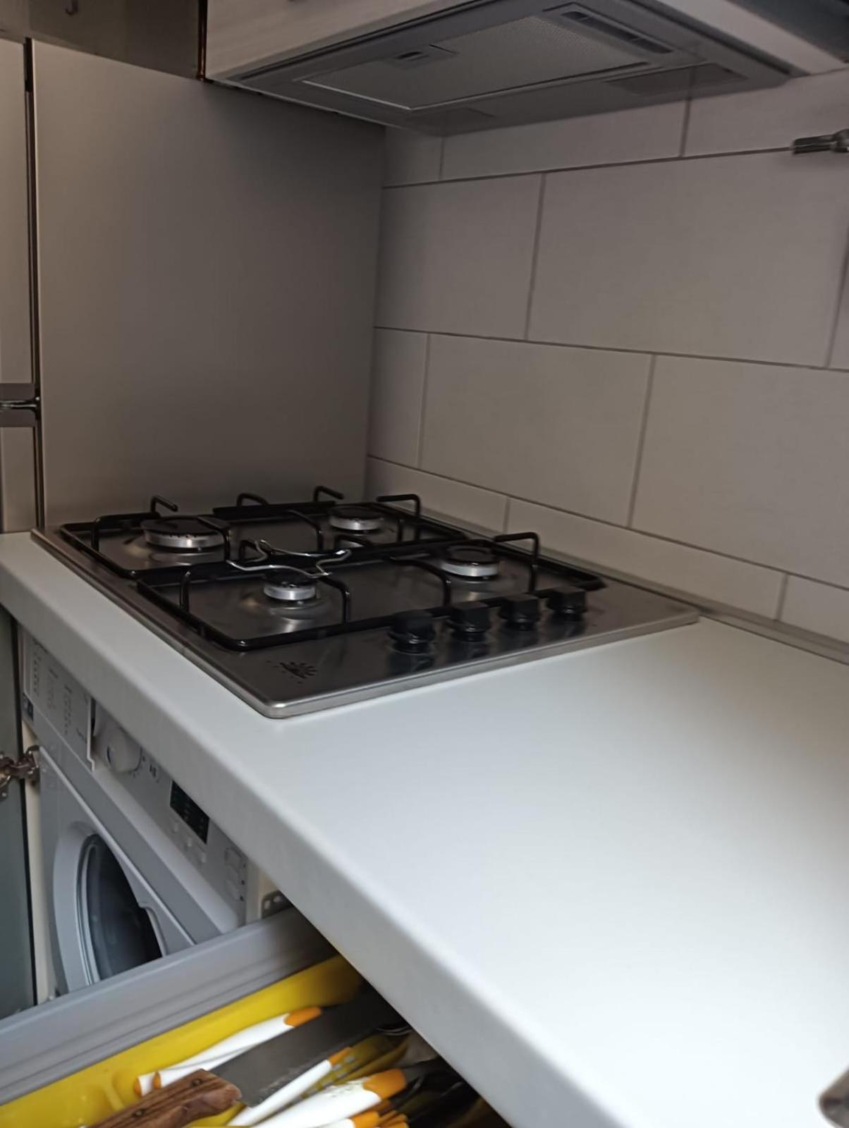 Monolocale Centro Apartment Milan Luaran gambar