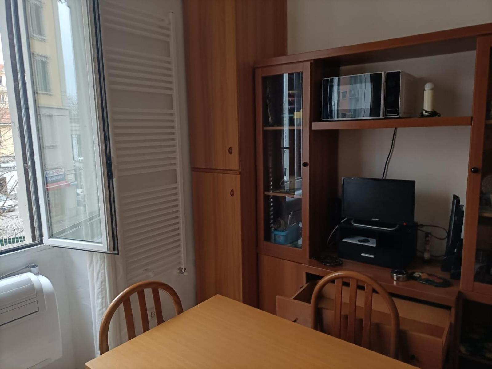 Monolocale Centro Apartment Milan Luaran gambar